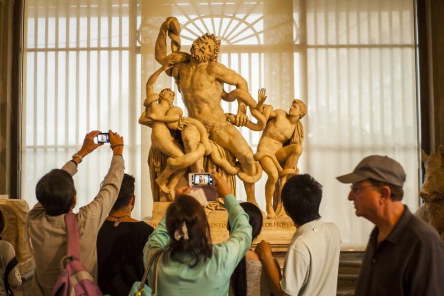 Florence: Walking Tour with Skip-the-Line Accademia & Uffizi - Uffizi Gallery: Botticelli, Venus, Primavera, plus Renaissance heavyweights
