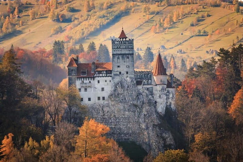 From Bucharest: Dracula's castle, Peles Castle and Brasov - Pacing and what to pack for a 12-hour castle day