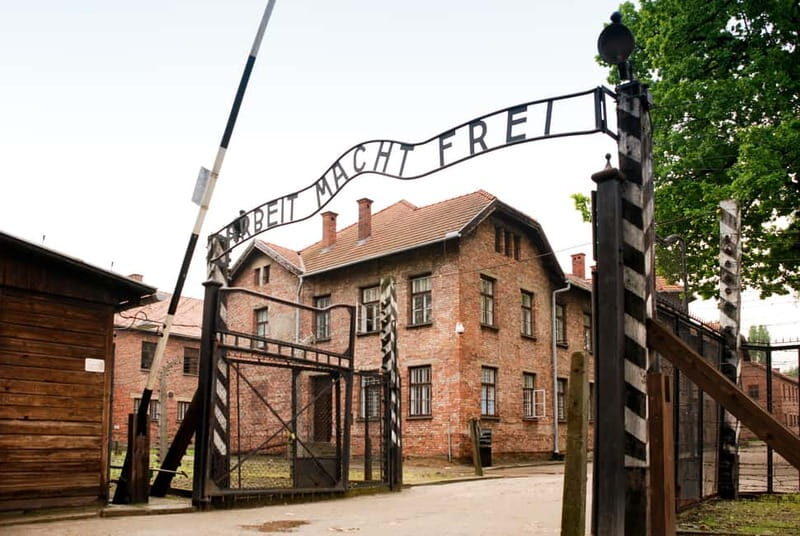 From Krakow: Auschwitz-Birkenau Guided Tour & Hotel Pickup - Krakow pickup that can shift: how the timing really works