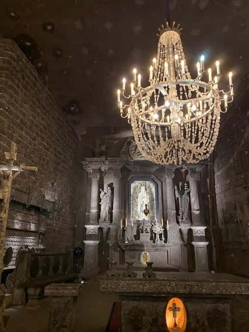 From Krakow: Auschwitz-Birkenau & Wieliczka Salt Mine Tour - Moving On to Wieliczka: The Contrast You’ll Feel