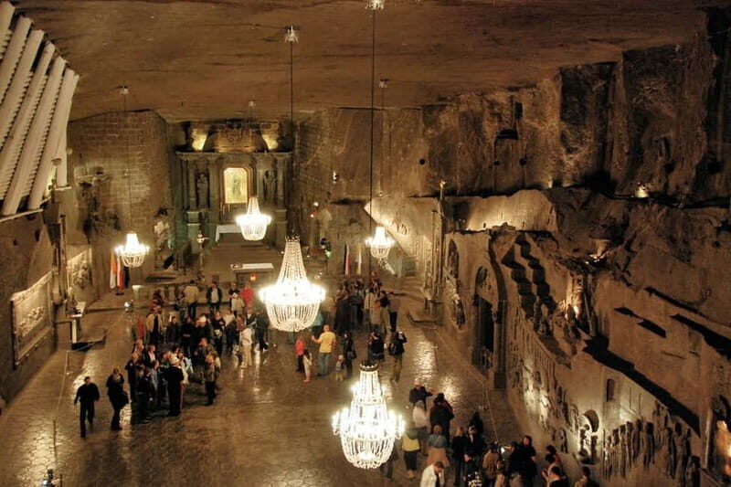 From Krakow: Auschwitz Museum and Wieliczka Salt Mine Tour - A long day from Kraków to Auschwitz, then down into salt