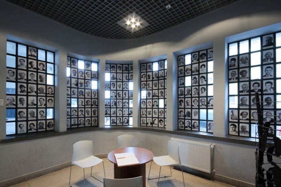 From Krakow: Half-Day Salt Mine and Schindler's Factory Tour - How long you’ll have to read and absorb