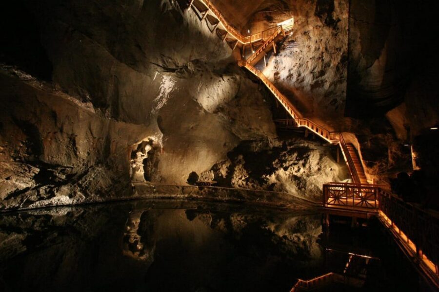 From Krakow: Salt Mine Guided Tour with hotel pick up - Underground temperature and what to wear: your body’s job in the cold salt air