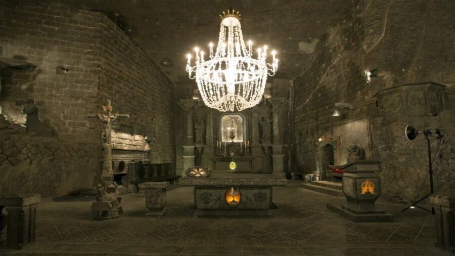 From Krakow: Wieliczka Salt Mine Guided Tour & Transfer - Timing and breaks: toilets and pacing on a 4-hour visit