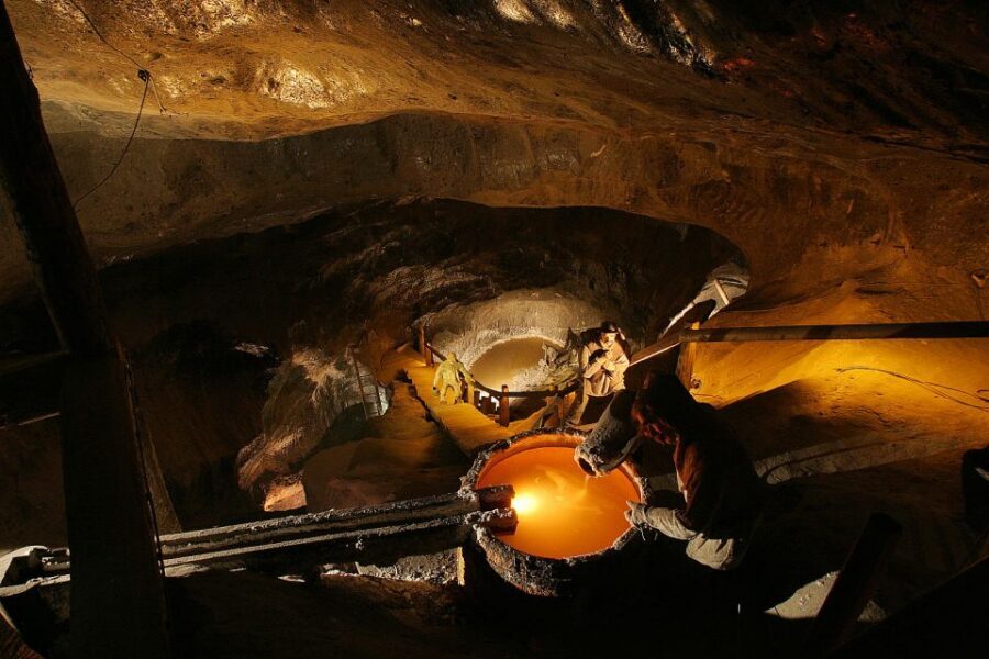 From Krakow: Wieliczka Salt Mine Tour - Listening to salt: acoustics, Chopin, and the music-in-light moment