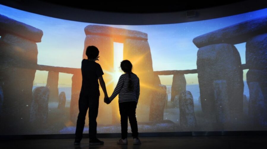 From London: Stonehenge & Roman Baths Full-Day Trip - Roman Baths Museum: the hot spring, temple remains, and what entry choice means