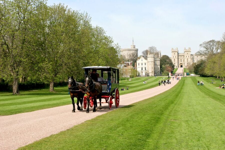 From London: Stonehenge, Windsor and Salisbury Guided Tour - Welcome Talks and Guide Power: The Difference Between Seeing and Understanding