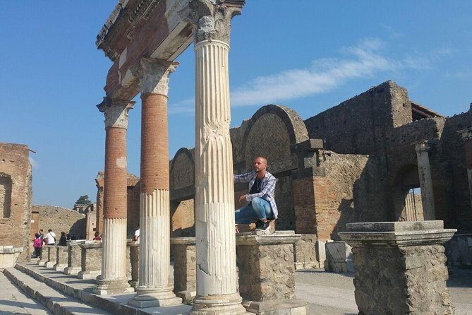 From Naples: Amalfi Coast & Pompeii Small Group Tour - What’s the group like, and who benefits most from this format?