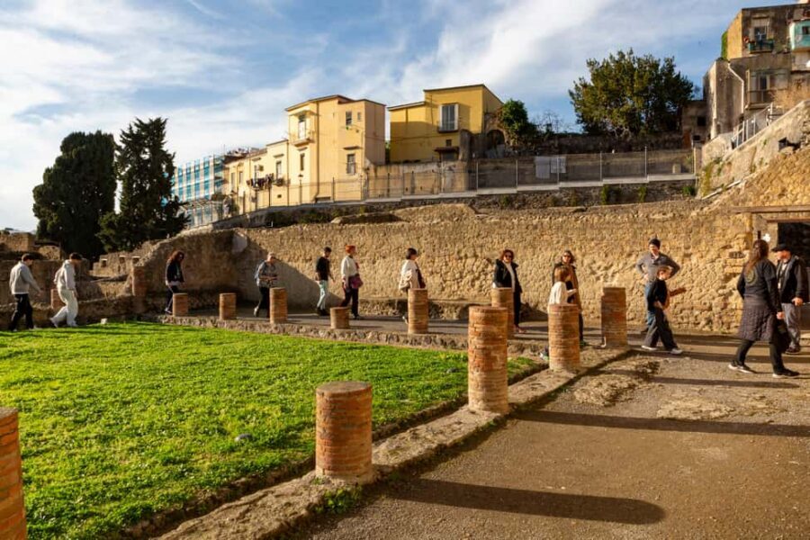 From Naples: Herculaneum Skip-the-Line Guided Tour - How the 79 AD eruption story is handled on the ground