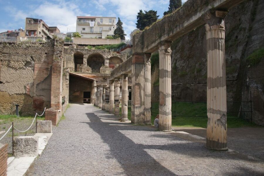 From Naples or Herculaneum: Half-Day Tour in Herculaneum - The coach schedule: what “3.5 hours” feels like in the real world