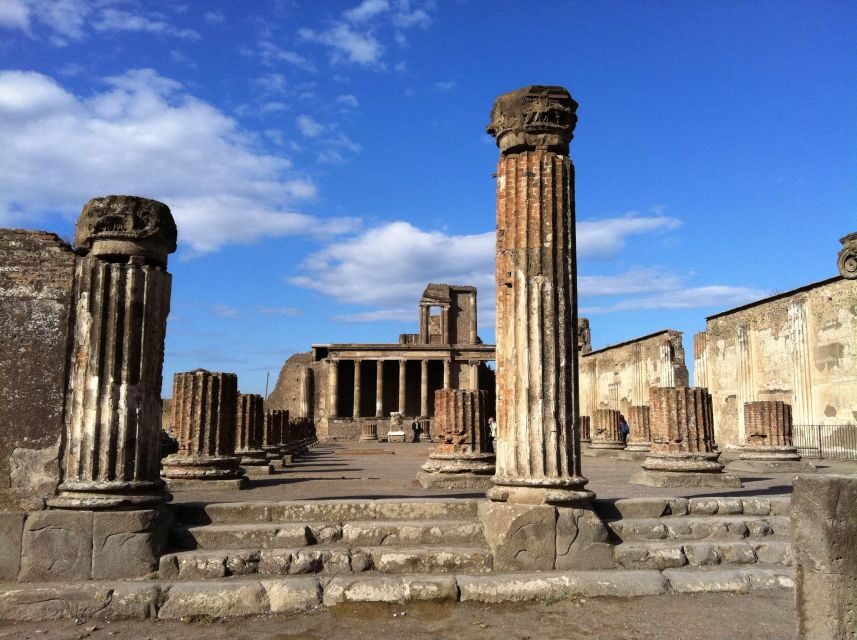 From Naples: Transfer to Positano with Pompeii Guided Tour - How the Naples to Positano transfer keeps your day moving