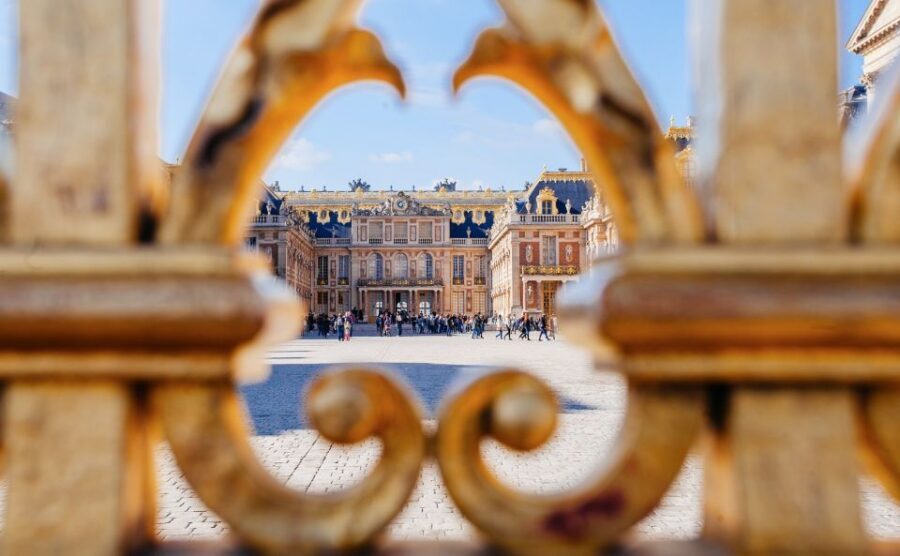 From Paris: Full-Day Guided Tour of Versailles - Paris to Versailles: why the coach-and-guide format pays off