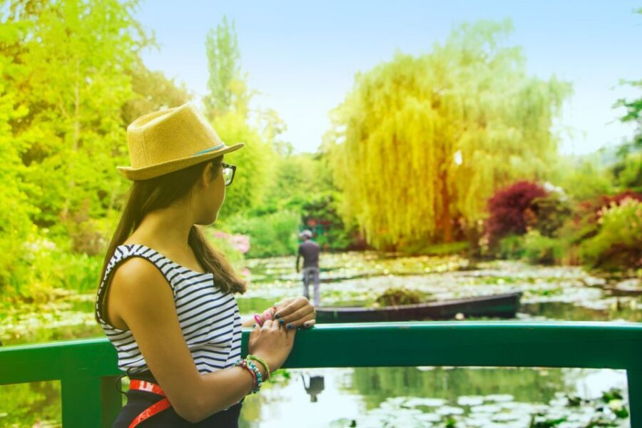 From Paris: Giverny and Versailles Palace Guided Day Trip - Who should book this tour (and who might not love it)