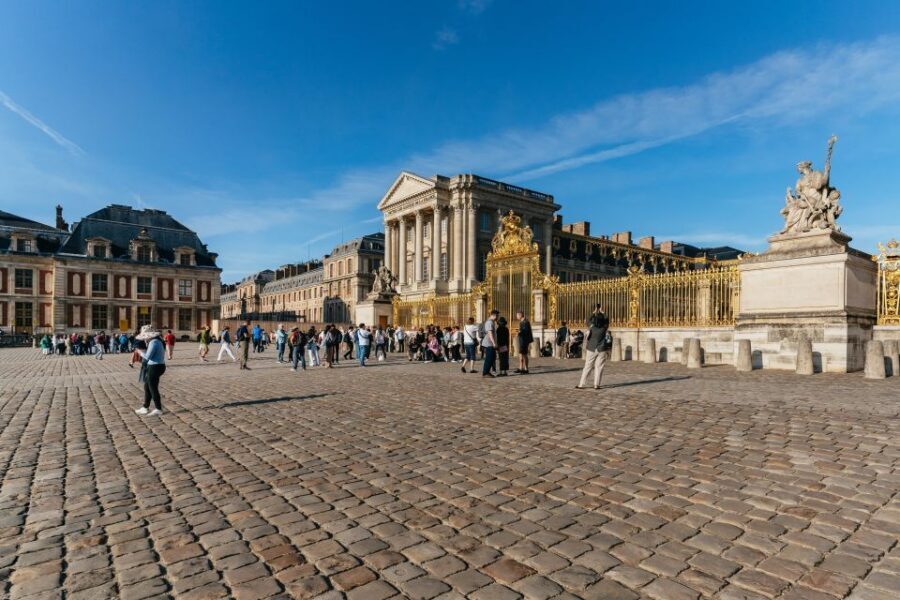 From Paris: Versailles Palace & Gardens with Transportation - Should You Book This Versailles Palace & Gardens Tour?