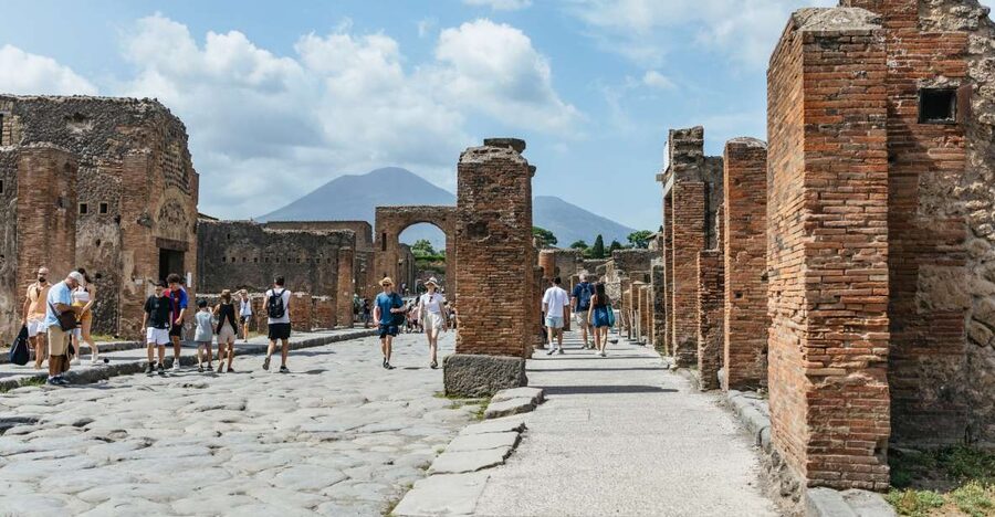 From Rome: Day Trip to Pompeii with Tickets - What you’ll realistically see with the time you have