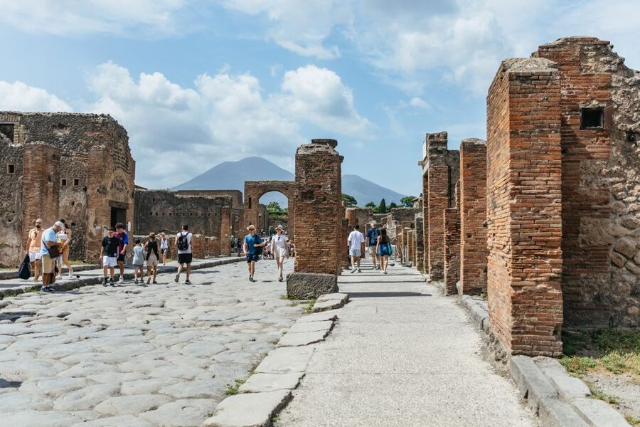From Rome: Day Trip to Pompeii with Tickets - The return ride: breaks, timing, and that last look at the coast