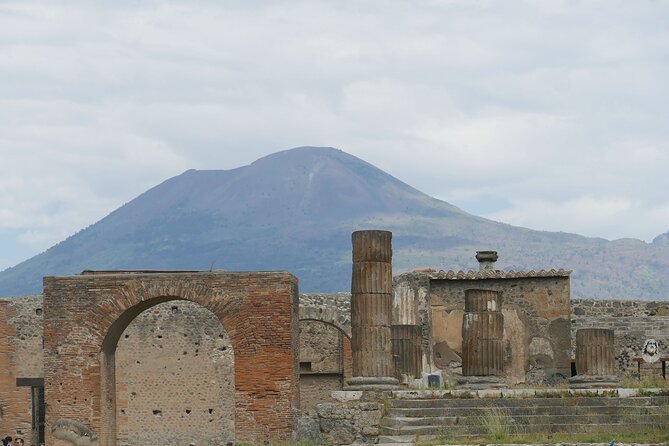 Full-Day Tour to Pompeii and Vesuvius with lunch from Naples - Weather, identity documents, and the details that keep the day smooth