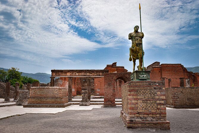 Full-Day Tour to Pompeii and Vesuvius with lunch from Naples - Pompeii first: what the guided ruins feel like with included entry