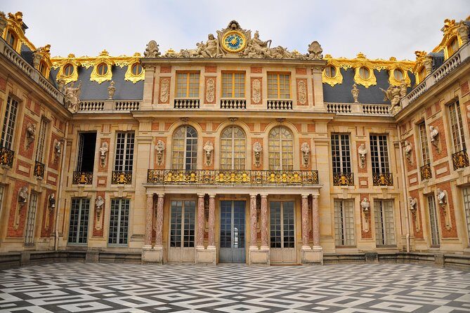 Giverny Monet's House & Versailles Palace Private Day Trip from Paris - Stop 3: Palace of Versailles — Royal Apartments and the Hall of Mirrors