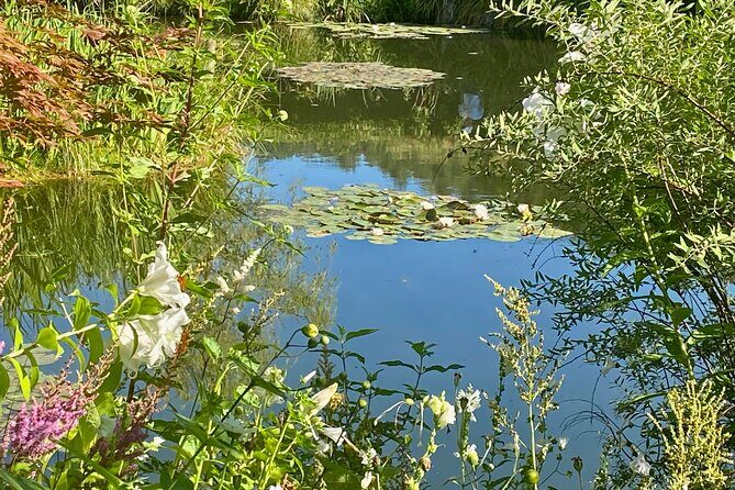 Giverny Versailles Trianon Small Group from Paris by Minivan - Versailles Gardens from 17:30 to 18:30: Photo Time That Doesn’t Feel Rushed