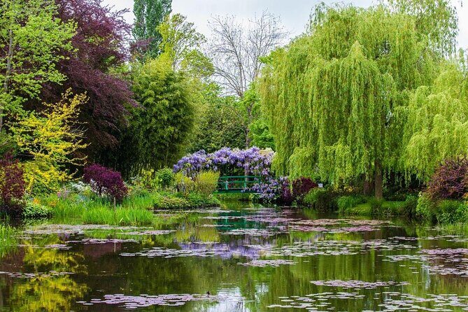 Giverny's House & Gardens plus Versailles Palace Day Trip with Lunch from Paris - Key highlights worth planning around