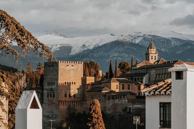 Granada : Private Alhambra Tour + Nazaries Palaces (VIP) - Key Highlights at a Glance