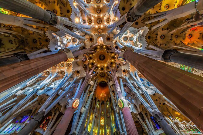 Guided Tour Sagrada Familia and Park Guell - What the Sagrada guide should help you see
