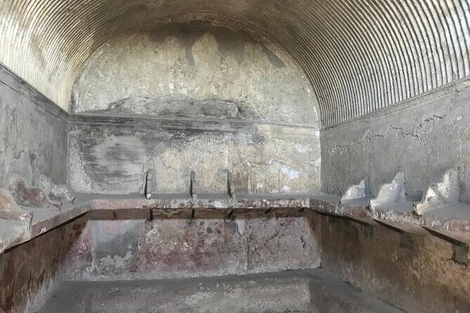 Herculaneum - Small Group Tour - The beach and the wooden boat story