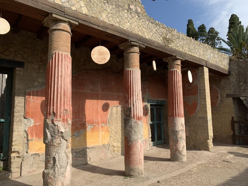 Herculaneum: Tickets & Tour with a Local Archaeologist - Key highlights worth showing up for