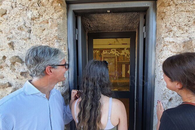 House of Augustus, Palatine Museum and Palatine Hill w PhD Archaeologist - Museo Palatino: from older structures to Augustus-era art
