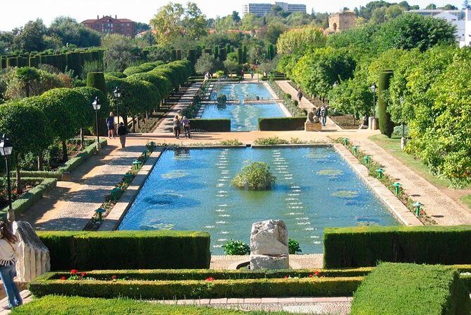 Jewish quarter and Alcazar of the Christian Monarchs - La Juderia: artisan lanes and Andalusia’s best-preserved synagogue