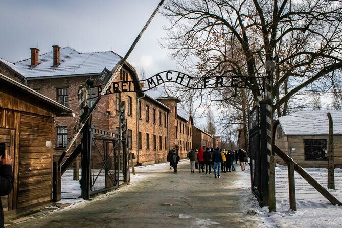 Krakow: Auschwitz-Birkenau Guided Tour with Ticket and Transfer - From Krakow to Oswiecim: The Ride, the Break, and What to Pack
