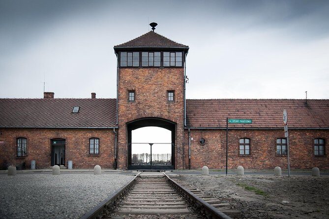 Krakow to Auschwitz-Birkenau: Private Round-Trip Experience - The drive from Krakow: what you get beyond just transportation