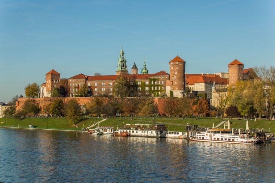 Krakow: Wawel Castle, Cathedral, Salt Mine, and Lunch - The Lunch Break That Keeps the Day From Falling Apart