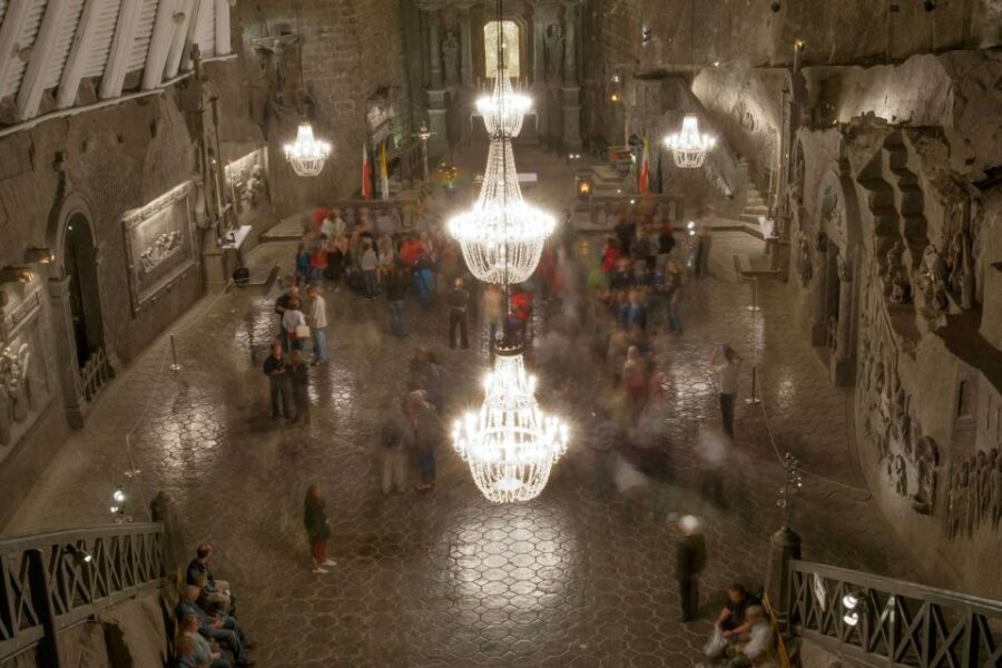 Krakow: Wawel Castle, Cathedral, Salt Mine, and Lunch - Getting to Wieliczka: Comfortable Ride, Real Underground Timing