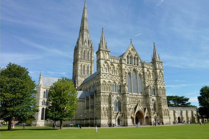 London to Southampton via Stonehenge and Salisbury - Should You Book This London to Southampton Transfer With Stonehenge and Salisbury Stops?