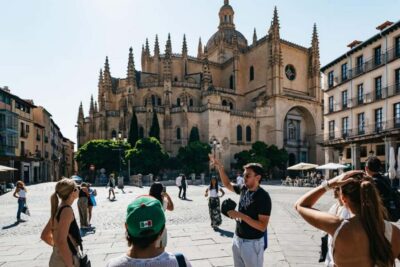 Toledo & Segovia Full Day Guided Tour with Alcázar