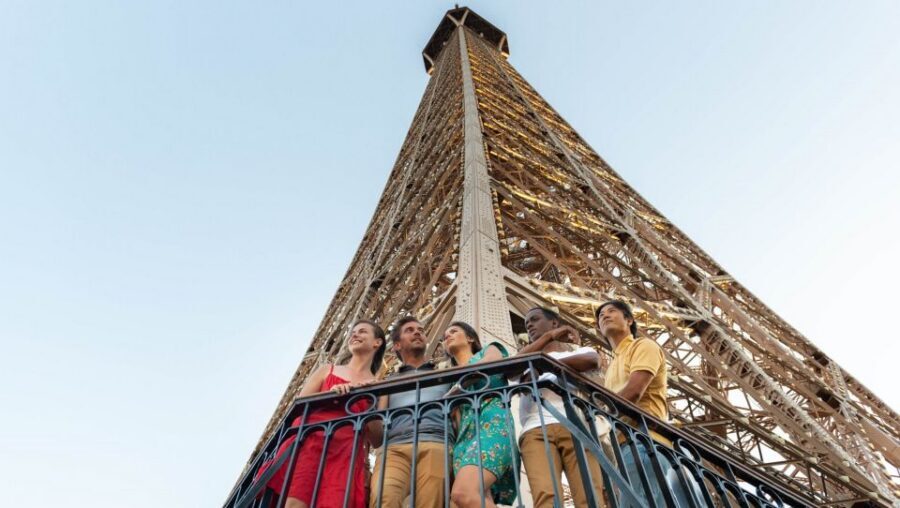 Paris: City Tour by Bus with Eiffel Tower & Optional Summit - Eiffel Tower at Dusk: Elevator Access to the 2nd Floor