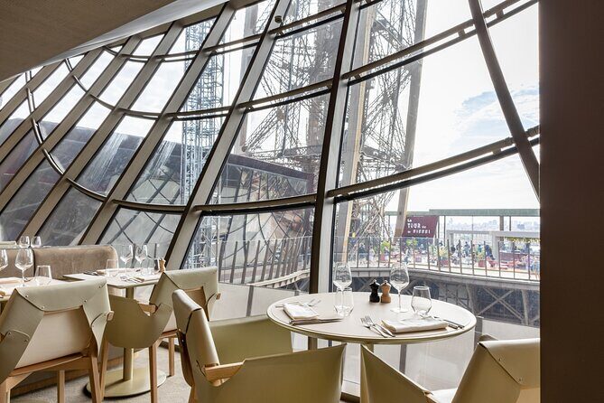 Paris Earliest Lunch at Eiffel Tower Madame Brasserie Restaurant - The Menu at Madame Brasserie: courses, chef style, and what’s actually included