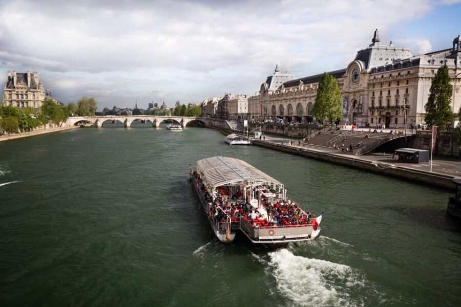 Paris: Eiffel Tower Hosted Tour, Seine Cruise and City Tour - Panoramic bus tour: the landmarks you can actually remember