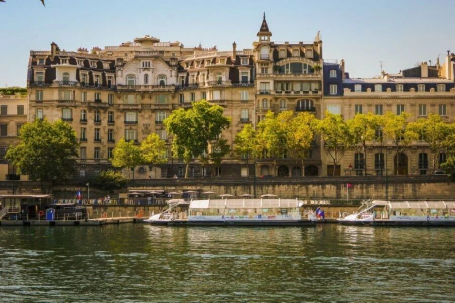 Paris: Eiffel Tower Summit Floor Ticket & Seine River Cruise - Lines, Security, and What to Bring for a Smooth Flow