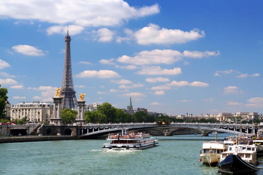 Paris: Eiffel Tower Tour & Seine River Cruise Tour - Starting Off-Site: Finding Your City Wonders Guide Fast