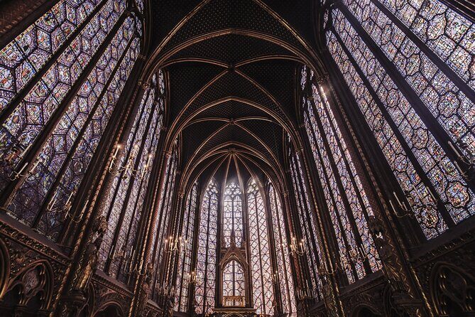 Paris in a Day: Louvre or Orsay, Eiffel Tower, City Walk & Cruise - Crossing the city: metro tickets, breaks, and how pace feels