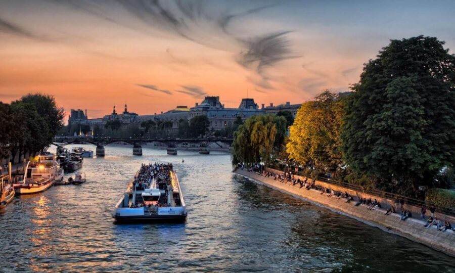 Paris: Louvre Museum & River Cruise Priority Access Tickets - What’s not included (so you’re not surprised)