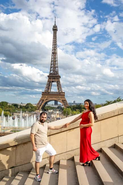 Paris: Photoshoot Around Eiffel Tower with 55 Edited Photos - Price and logistics: simple math, real constraints