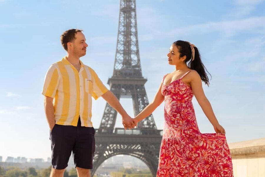 Paris: Private Photoshoot at the Eiffel Tower - Why this Eiffel Tower photoshoot beats standard sightseeing photos