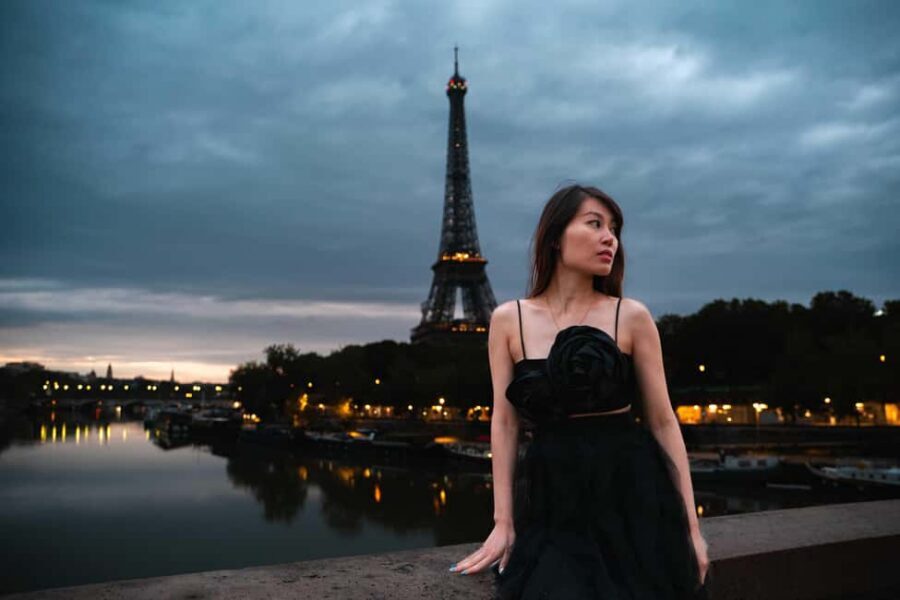 Paris: Private Photoshoot Near the Eiffel Tower - Best Time to Shoot: Light Changes Everything Around the Eiffel Tower