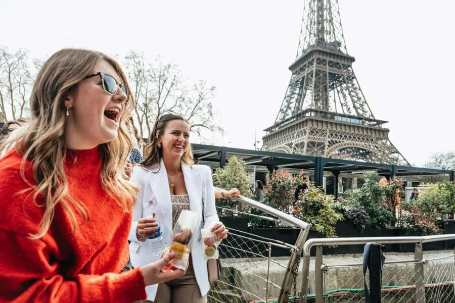 Paris: Seine Cruise and Macaron Tasting by the Eiffel Tower - What You’re Actually Getting: Seine Cruise + 2 Macarons
