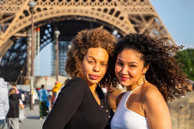 Paris: Your Own Private Photoshoot at the Eiffel Tower - Photo delivery in 48 hours: what to expect from the final set
