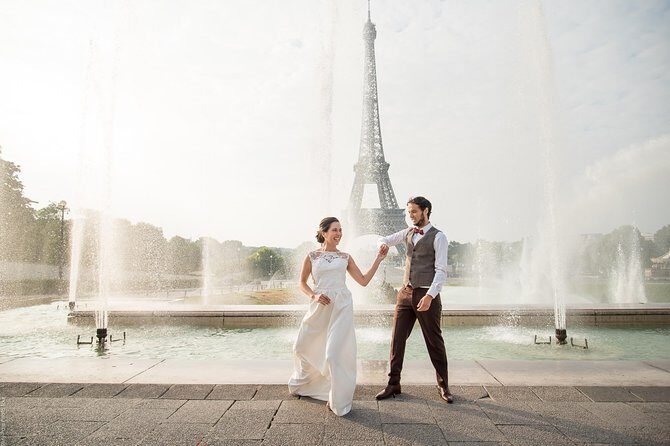 Parisian Life Style Private Photo Shoot at Eiffel Tower - Meeting logistics: arrive early, bring your walking shoes